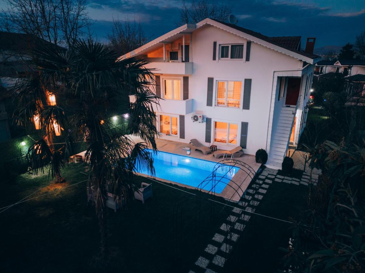 Villa Atlas Muhafazakar Havuzlu, Mustakil Genis Bahceli Sapanca Bagian luar foto