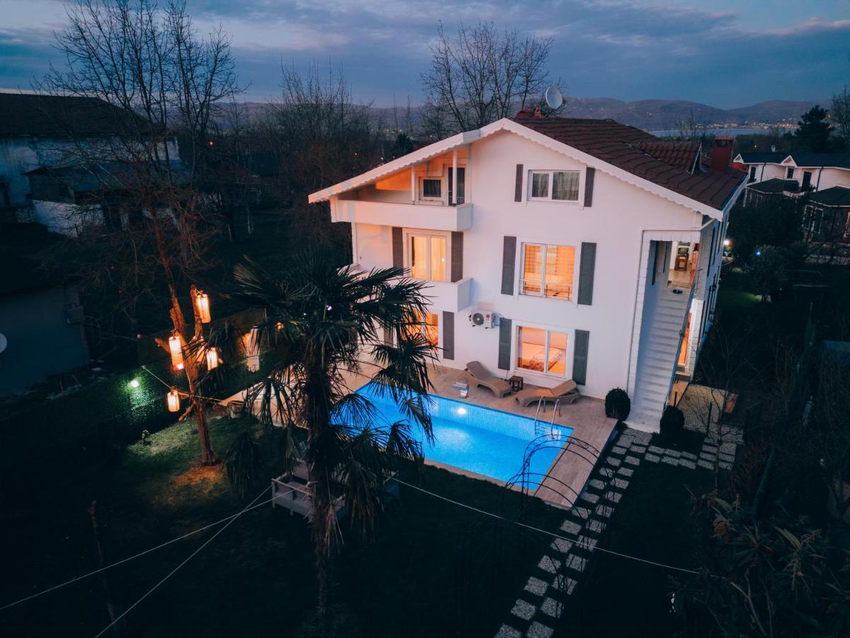 Villa Atlas Muhafazakar Havuzlu, Mustakil Genis Bahceli Sapanca Bagian luar foto